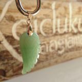 Roheline aventuriin inglitiivakujuline ripats