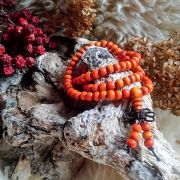 Oranž Mala-kee/palvekee mediteerimiseks; käevõru/kaelakee