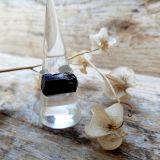 Must turmaliin toorkiviga sõrmus