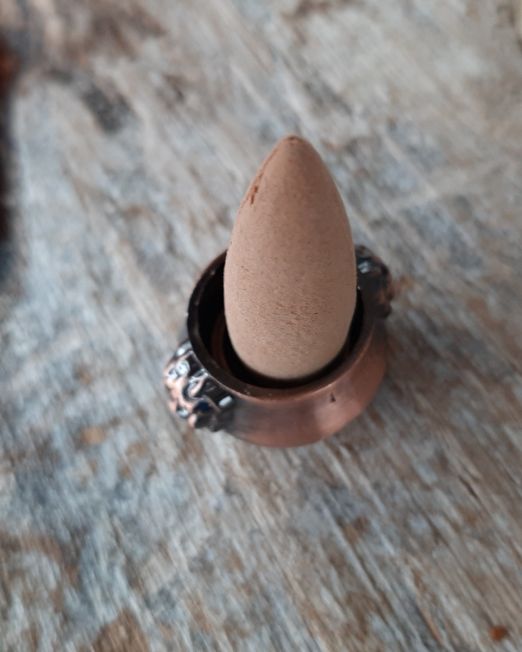 Viirukialus Kass koonusviirukile