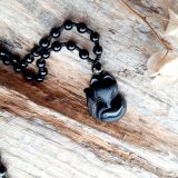 Mustast obsidiaanist müstiline ripats "Rebane" keega