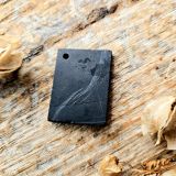 Šungiit käsitöö ruut ripats nahkpaelaga