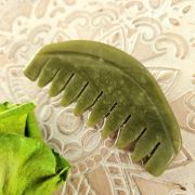 "Armastav hoolitsus" kamm roheline jaad