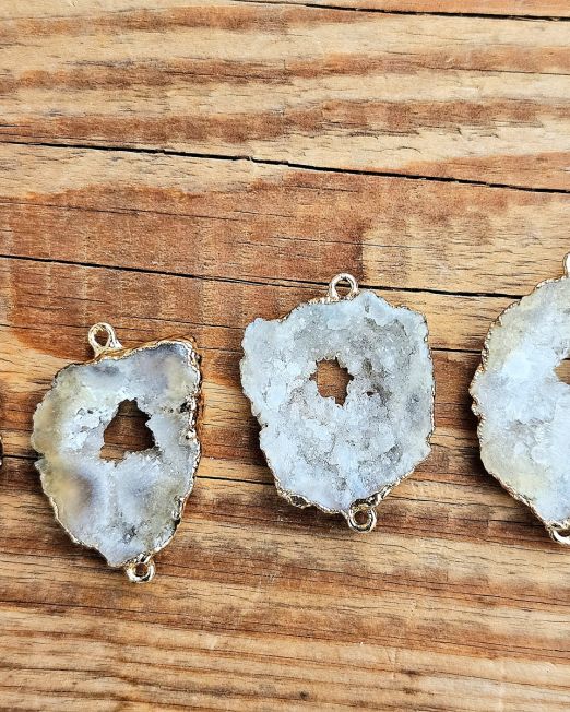 Valge nahast käevõru ahhaat geoodiga #1