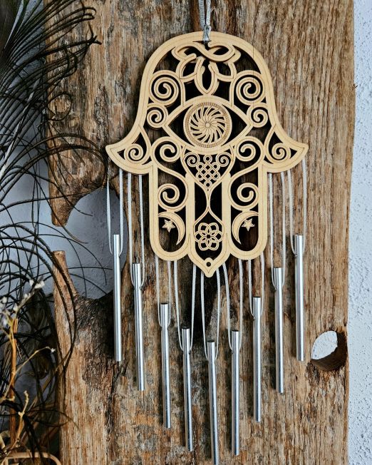 Tuulekell Hamsa käsi hõbedaste torukestega