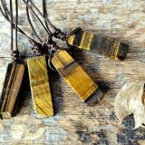 Tiigrisilm piklik ripats nahkpaelaga