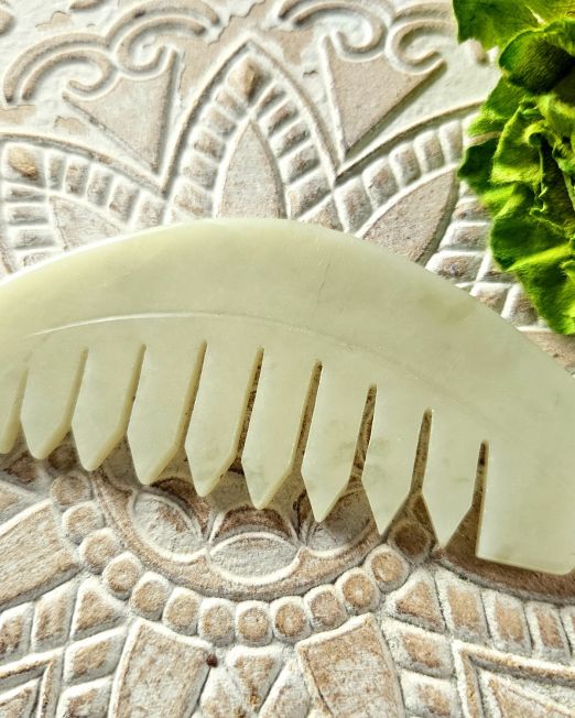 "Armastav hoolitsus" kamm roheline jaad